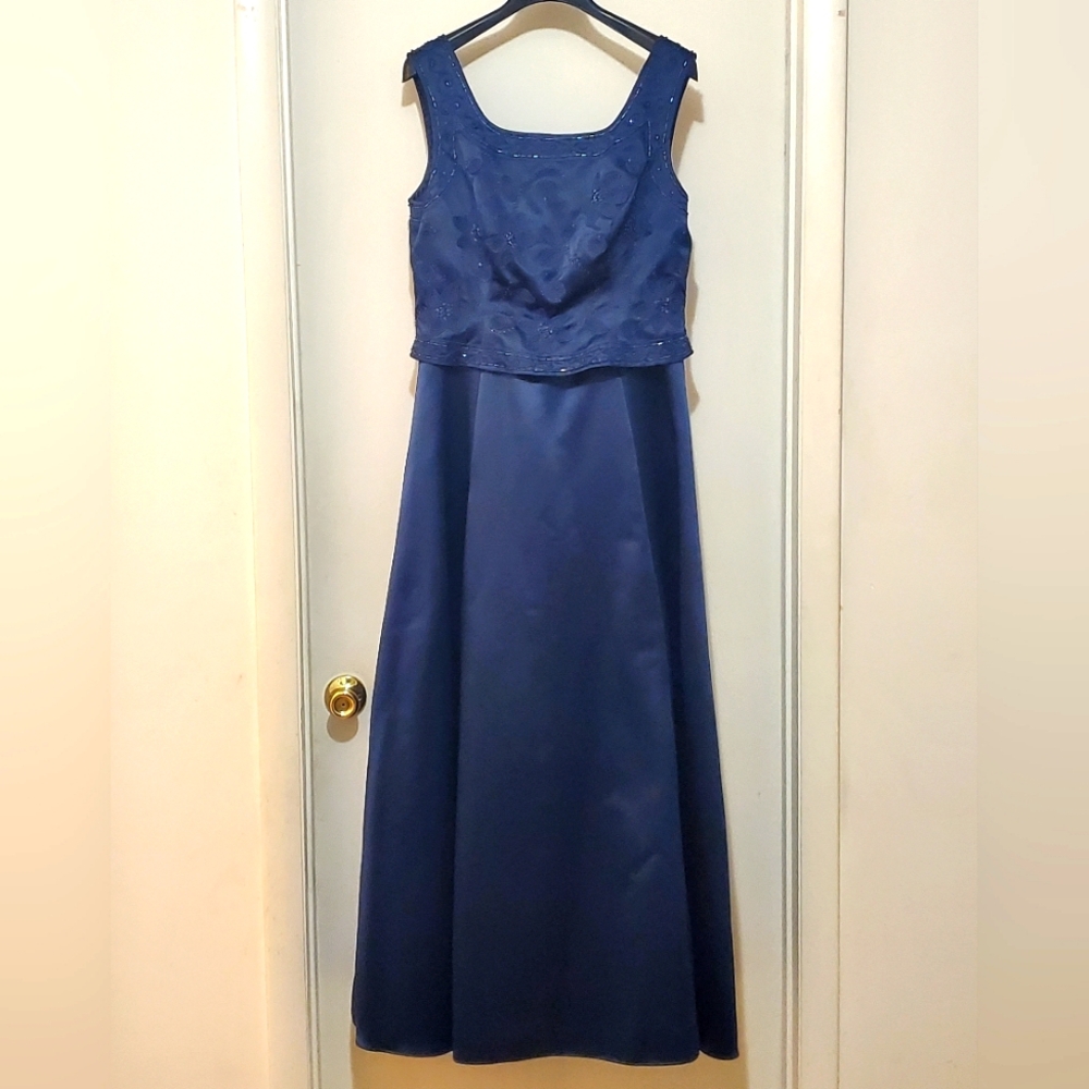 Mark & Lizzie Navy Blue Beaded Sleeveless Satin Formal Evening Gown Sz 16
